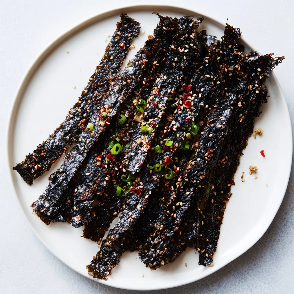 Bite-sized Snacks de Vague Surf, perfectly crunchy, offering a delicious seaweed snack experience.